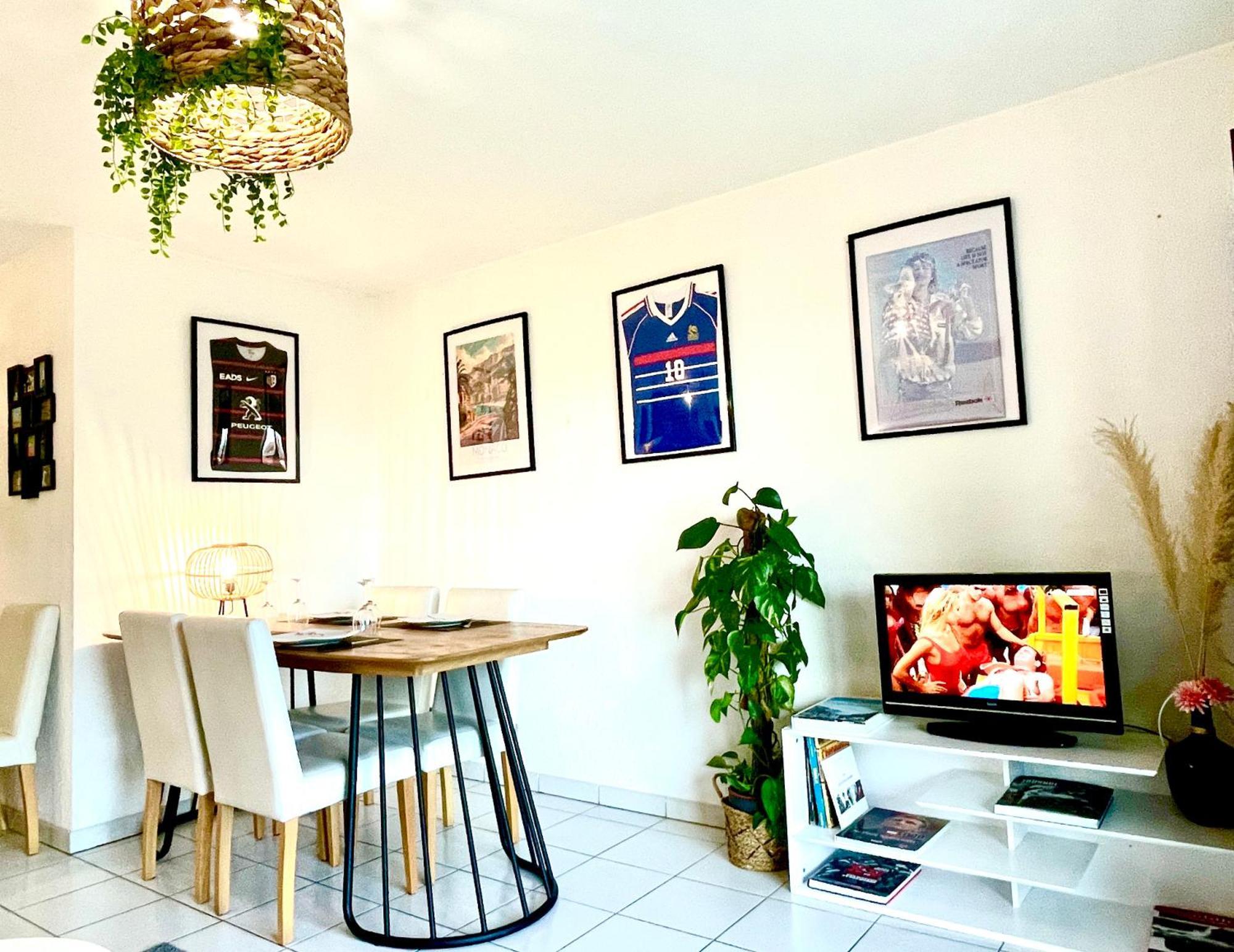 Bel Appartement T3 De 60M2 Avec Parking, Terrasse, Proche Du Metro Et Du Periph ตูลูส ภายนอก รูปภาพ