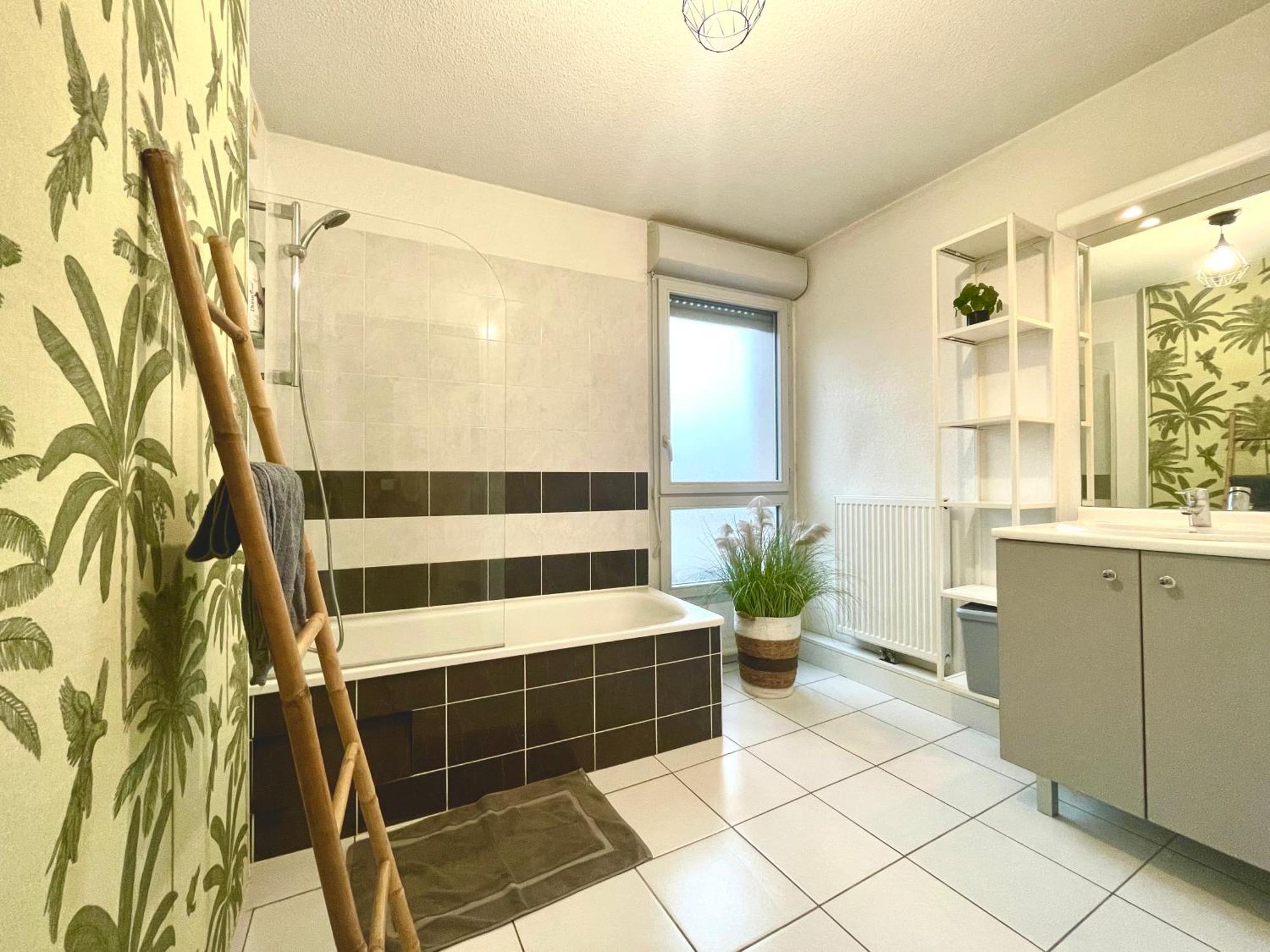 Bel Appartement T3 De 60M2 Avec Parking, Terrasse, Proche Du Metro Et Du Periph ตูลูส ภายนอก รูปภาพ
